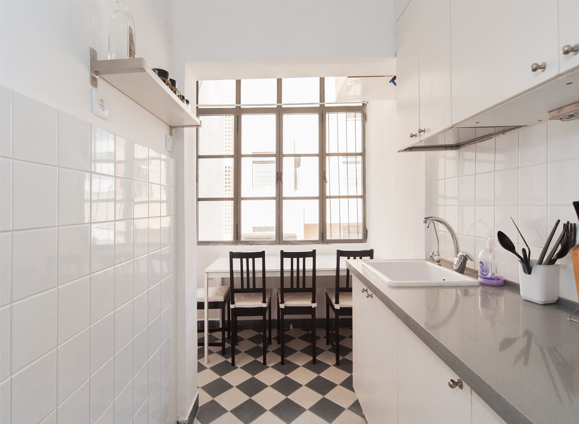 Charming 2Bd Apt W/ Balcony By Sea N' Rent Tel-Aviv Kültér fotó